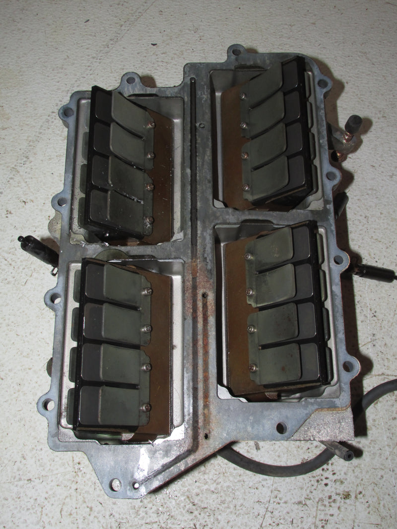 Yamaha 130hp 2 Stroke Outboard Intake Manifold and Reeds (6E5-13641-03)