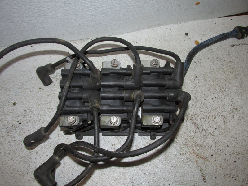 Johnson 150hp 60 Degree 2 Stroke Outboard CDI powerpack (584990-583740)