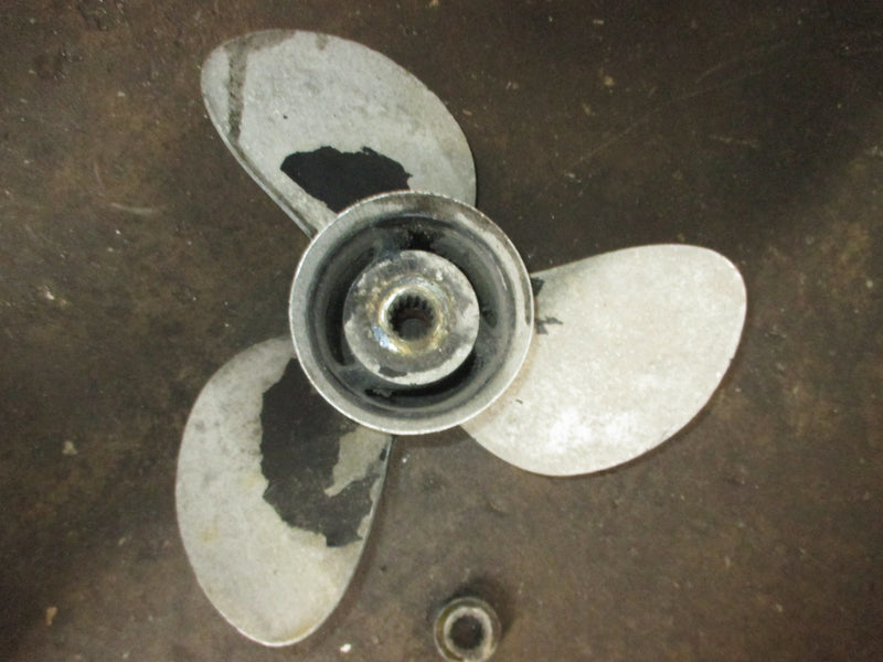 Johnson 115hp 2 stroke outboard aluminum propellor Michigan (15x17)