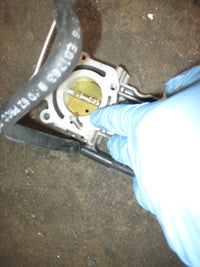 Load image into Gallery viewer, Johnson 115hp 2 stroke outboard throttle body (437539)
