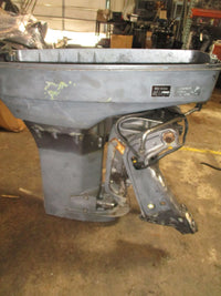 Load image into Gallery viewer, Nissan 140hp 2 stroke outboard 20" mid section
