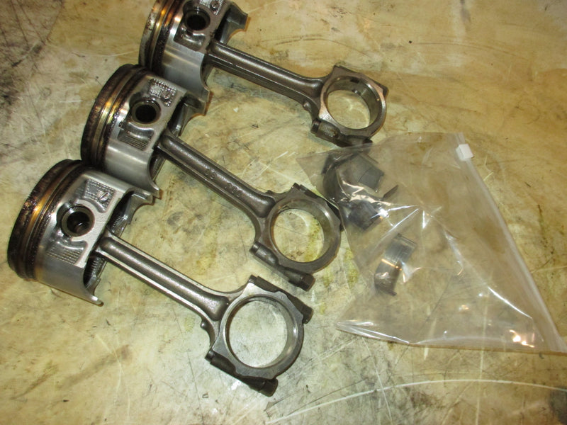 Suzuki DF115 115hp outboard Piston and Rod set of 3 12111-90J01