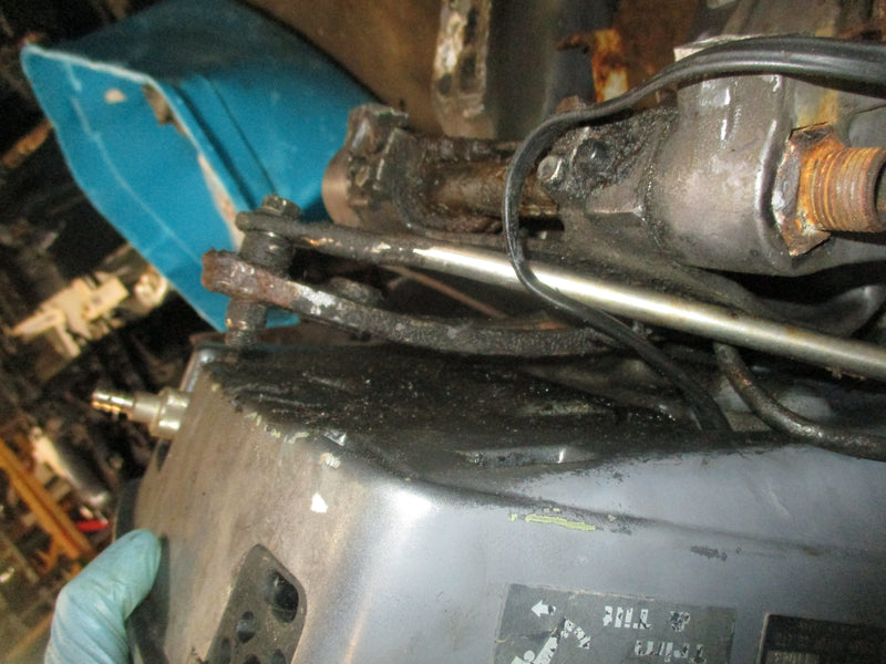 Nissan 140hp 2 stroke outboard 20" mid section