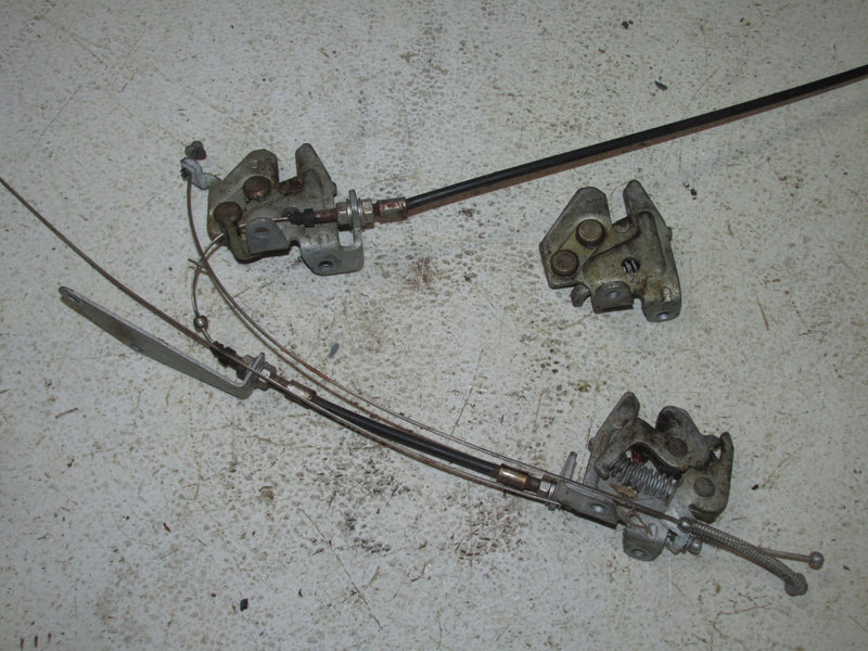 Yamaha 130hp 2 Stroke Outboard Cowling Latch Set (6R3-42811-00-00)