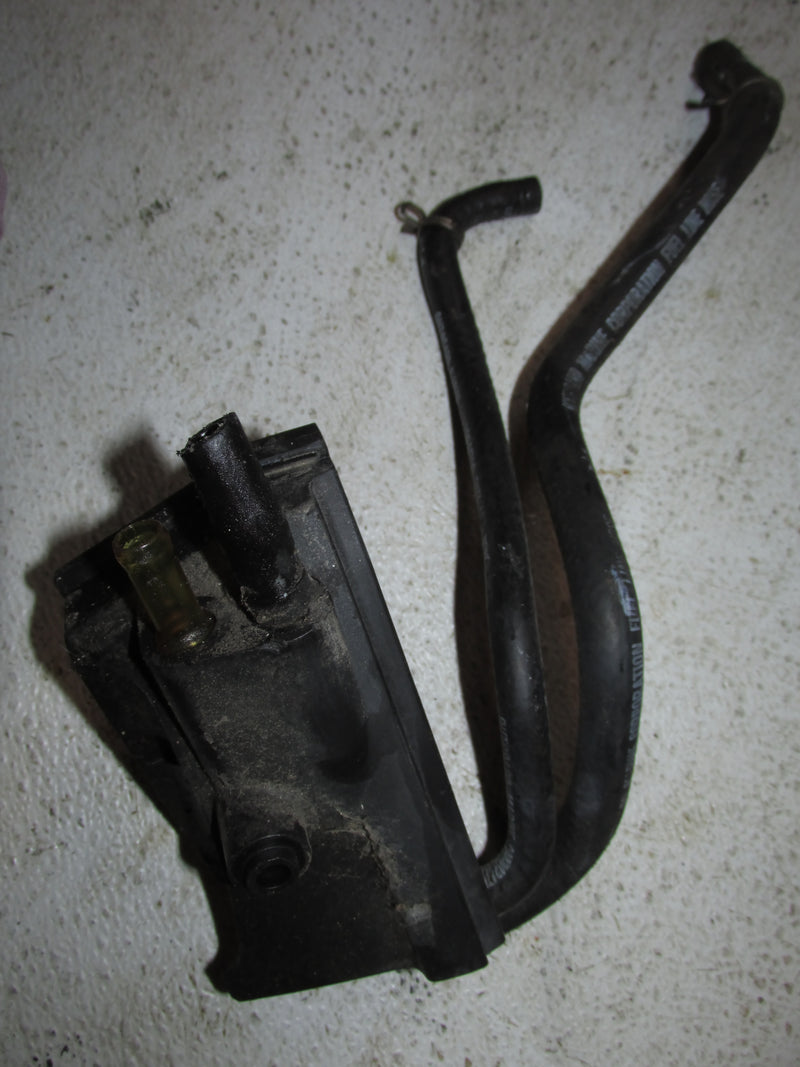 Johnson 150hp 60 Degree 2 Stroke Outboard Fuel/Oil hose connector