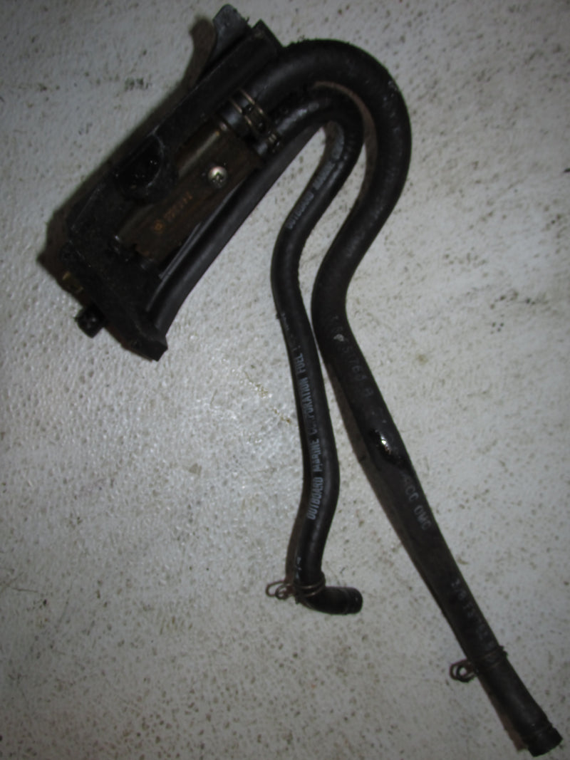 Johnson 150hp 60 Degree 2 Stroke Outboard Fuel/Oil hose connector