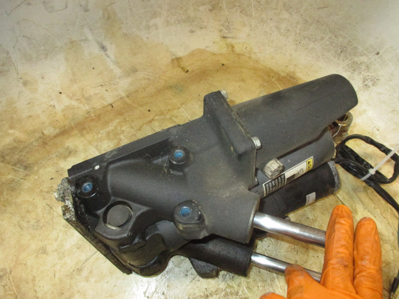 Mercury Verado 200hp outboard Tilt Trim Unit