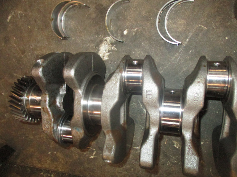 Suzuki DF90 outboard crankshaft (12220-90J01)