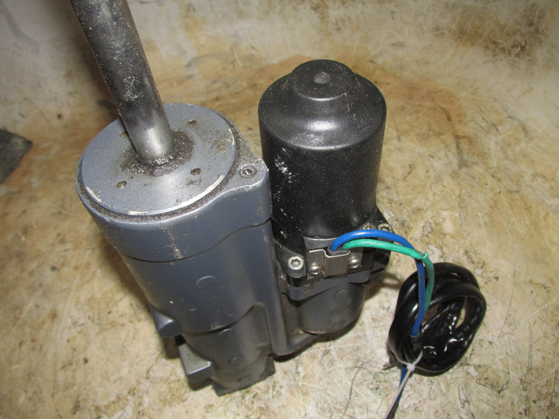 Yamaha 90hp 4 Stroke Outboard Tilt Trim Unit (6D8-00) (Parts Only)