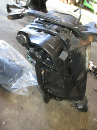 Load image into Gallery viewer, Suzuki DF90 outboard 25 inch swivel bracket
