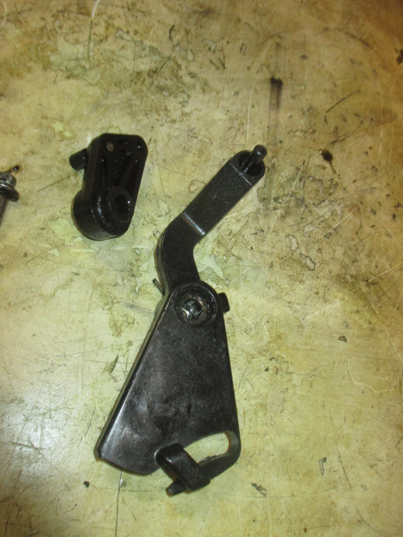 Yamaha 115hp 4 stroke outboard Throttle Bracket (68V-42154-00-00)