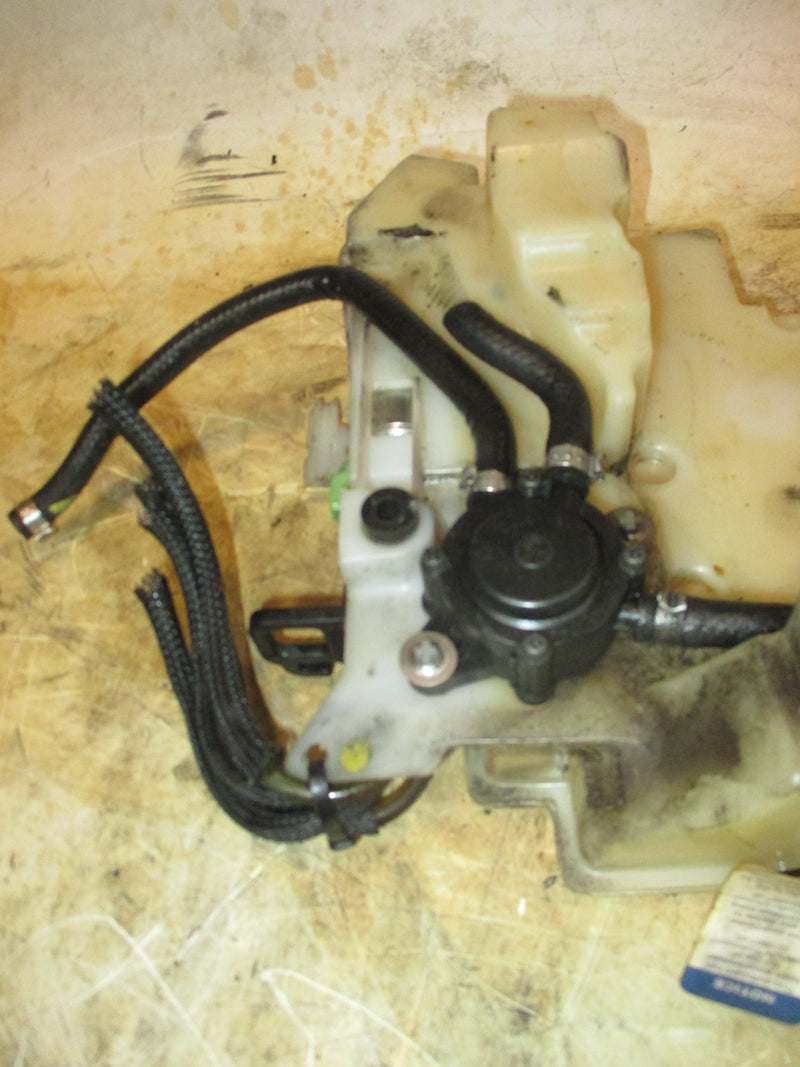 Evinrude Etec 25hp 2 stroke outboard oil tank and pump (5008994)