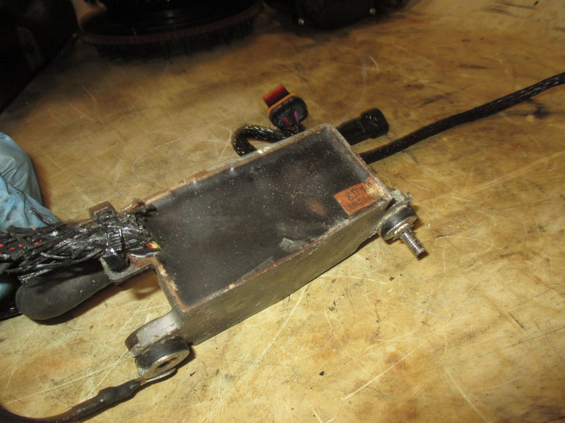 Evinrude Etec 25hp 2 stroke outboard rectifier regulator (586906)