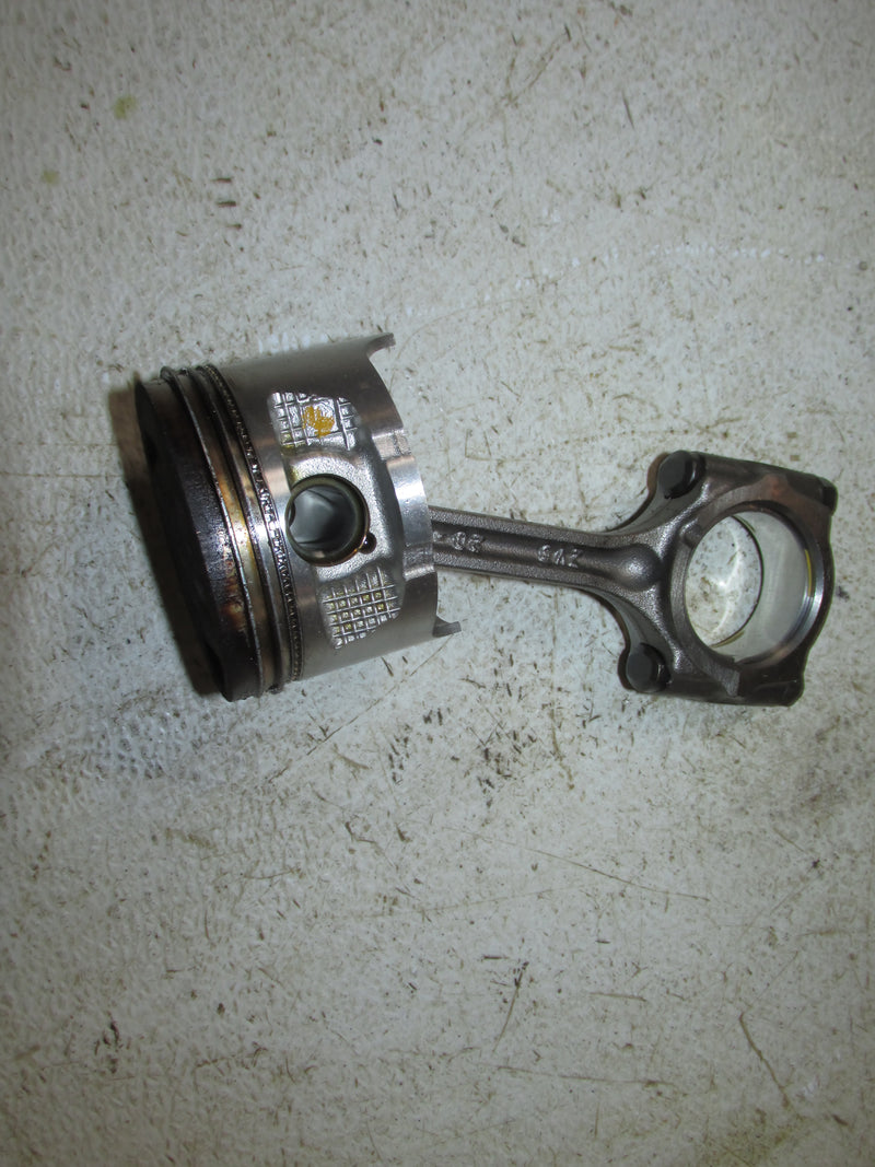 Honda 40HP 4 Stroke Outboard Piston/Rod (13101-ZV5-010)