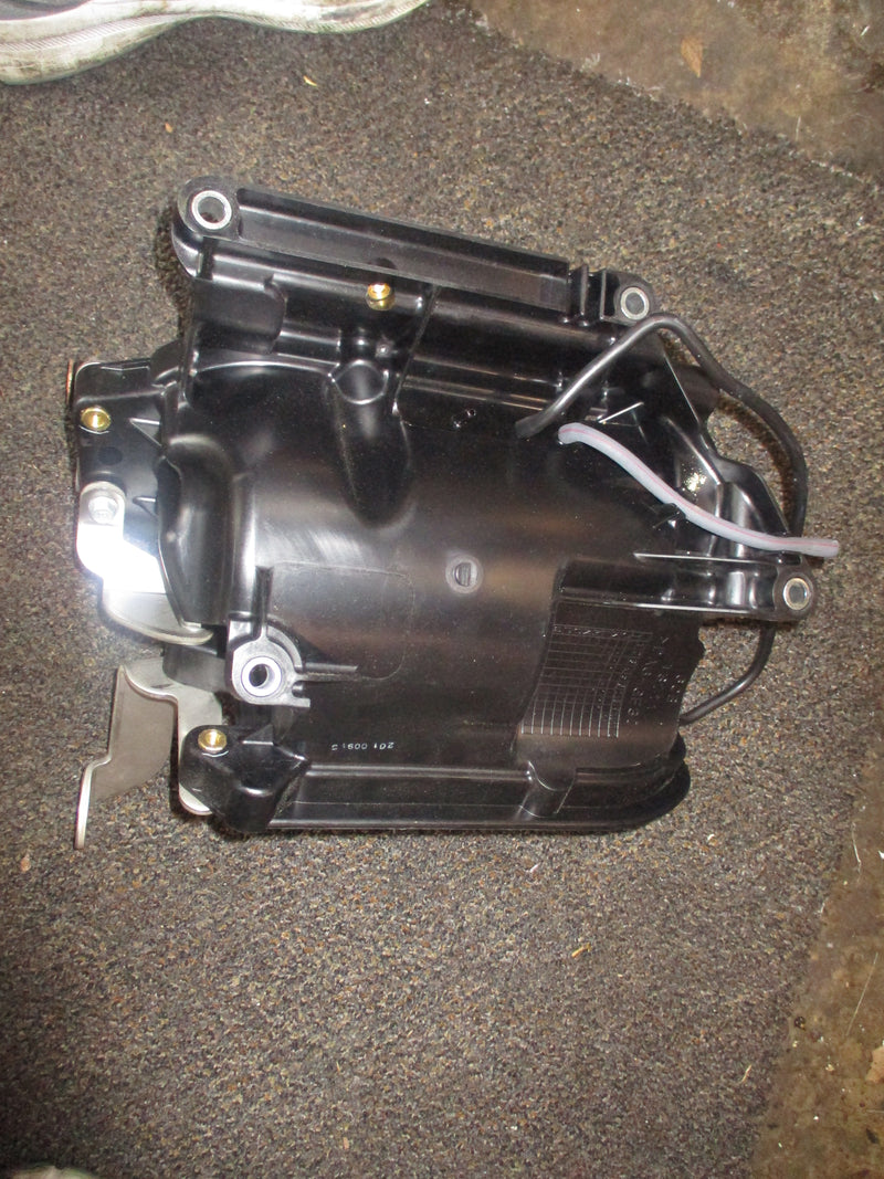 Yamaha 4.2L 300hp 4 stroke outboard mixing body (6CB-13711-00-00)