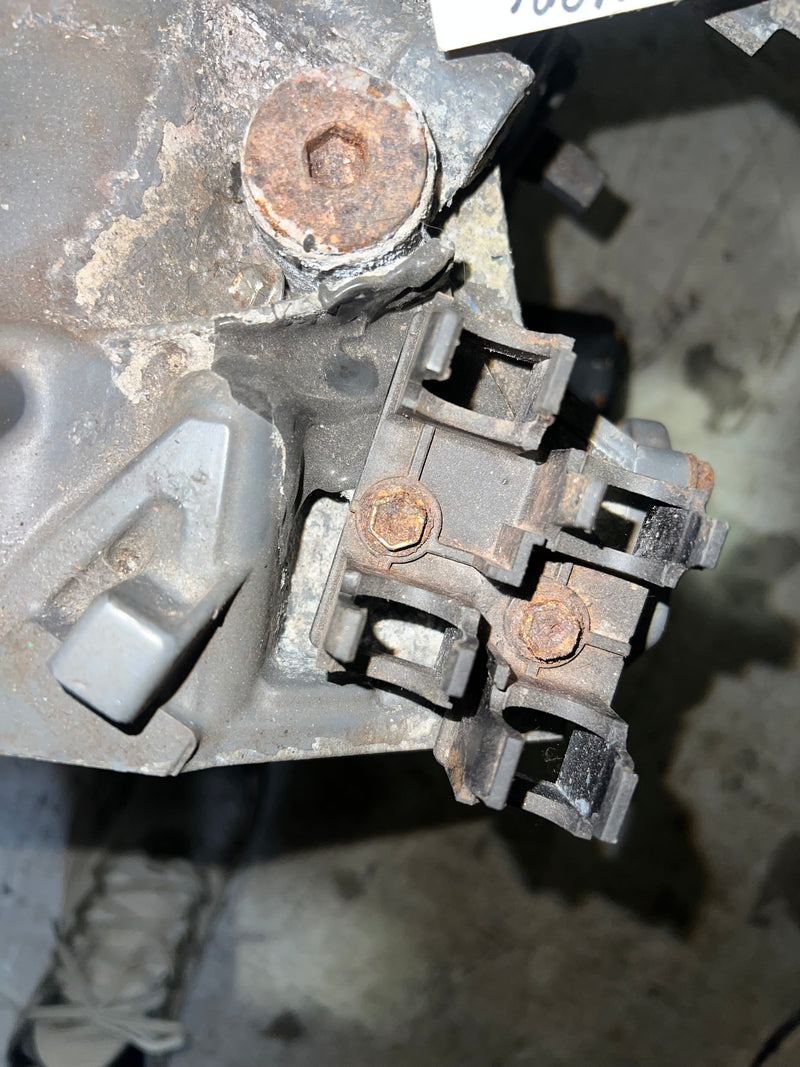 2004 Suzuki DF200Z outboard 4-stroke crankcase block