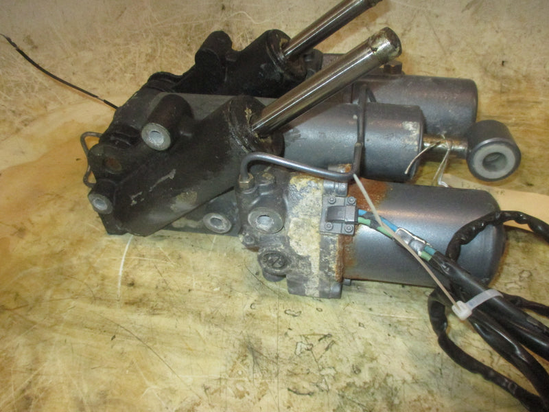 Yamaha 250hp 4 stroke outboard Tilt Trim Unit