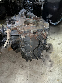 Load image into Gallery viewer, 2004 Suzuki DF200Z outboard 4-stroke crankcase block
