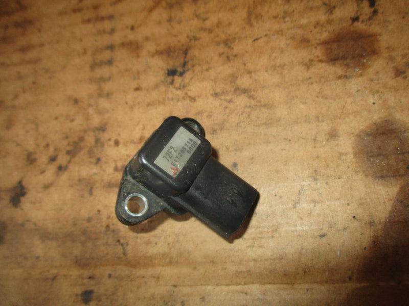Suzuki DF90 outboard map sensor (18590-72F21)