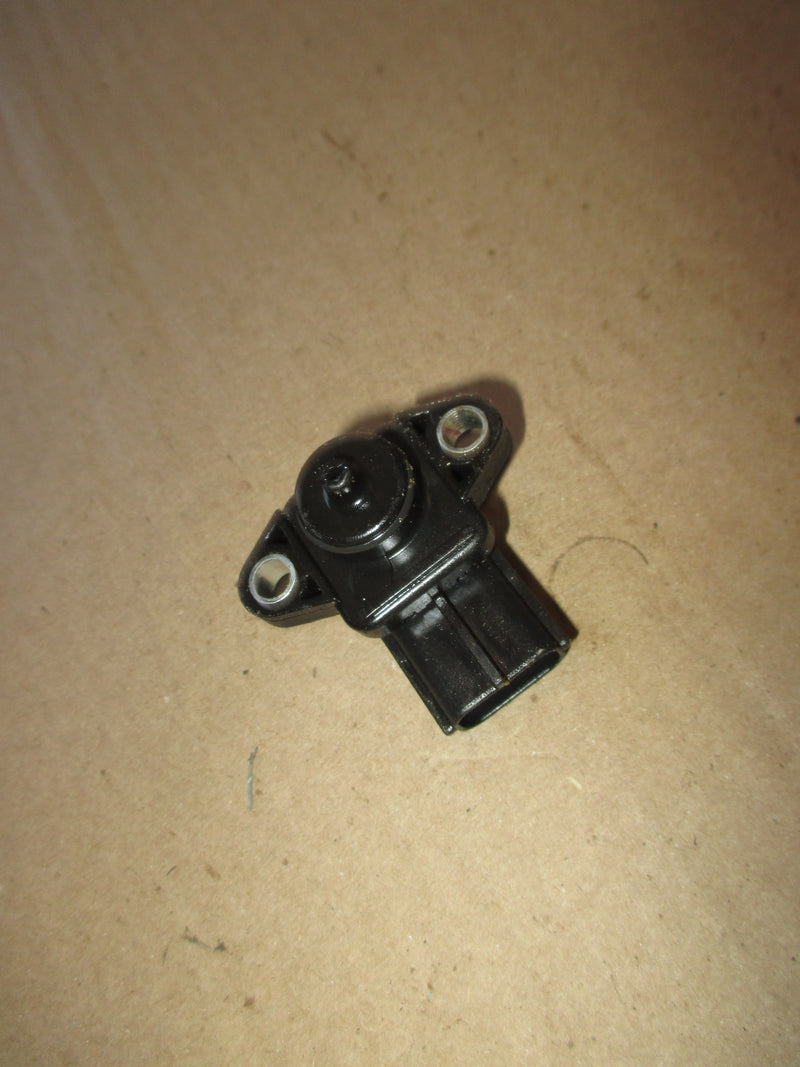 Suzuki DF90 outboard map sensor (18590-72F21)