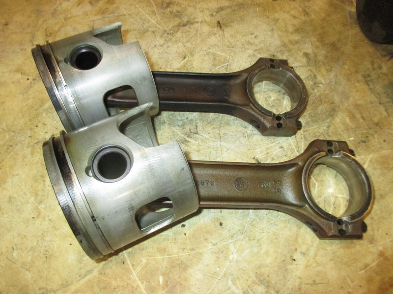 Evinrude 225hp 2 stroke outboard starboard piston - rod set of 2 (.020 oversize)
