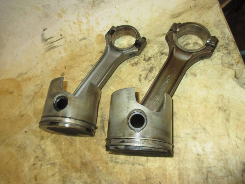 Evinrude 225hp 2 stroke outboard port piston and rod set of 2 (.020 oversize)
