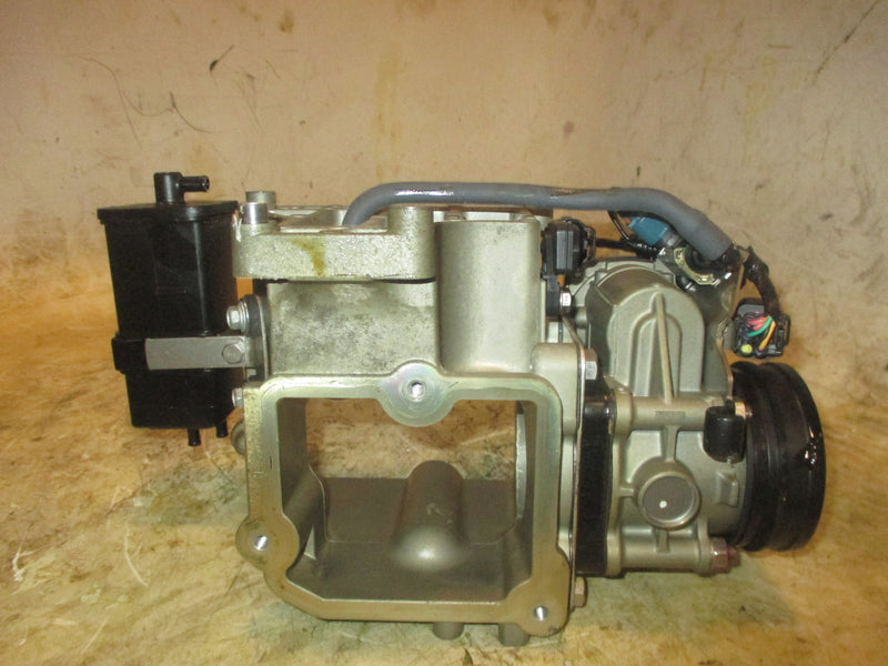 Yamaha 250hp 4 stroke outboard Throttle Body and Intake (6P2-13750-00)