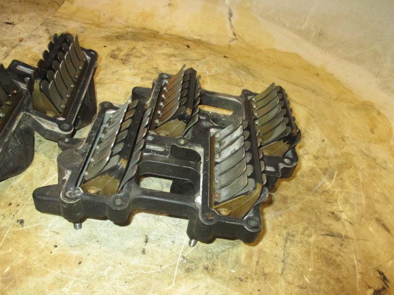 Evinrude 225hp 2 stroke outboard intake manifold and reeds (332264) (332243-1)
