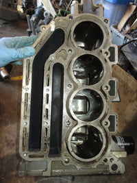 Load image into Gallery viewer, Suzuki DF90 outboard crankcase block
