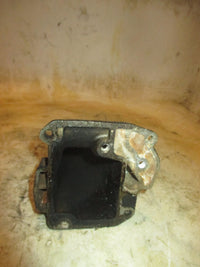 Load image into Gallery viewer, Evinrude 30hp 2 Stroke Outboard Exhaust Manifold (330547)
