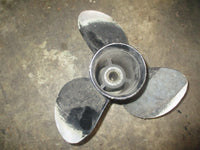 Load image into Gallery viewer, Evinrude 9.9 outboard aluminum prop (778773) 9.25 x 11
