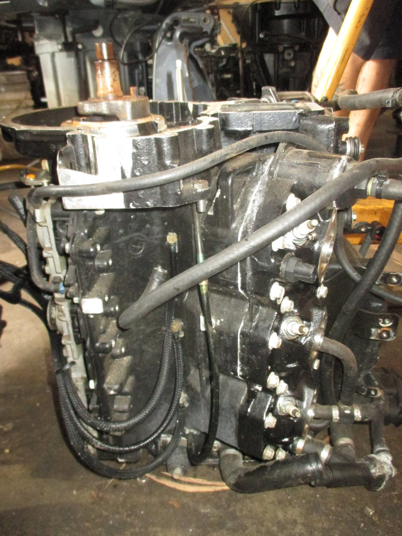 Evinrude Ficht 135hp 2 Stroke outboard Crankcase Powerhead