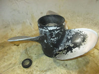 Load image into Gallery viewer, Evinrude Ficht 135hp 2 Stroke outboard Aluminum Propeller 14 1/2 X 19
