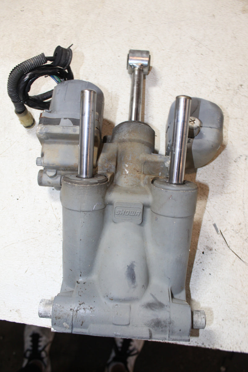 Honda BF130A 130hp Outboard Showa Tilt Trim Unit (56000-ZW1-702ZA)