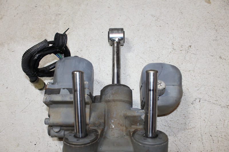 Honda BF130A 130hp Outboard Showa Tilt Trim Unit (56000-ZW1-702ZA)