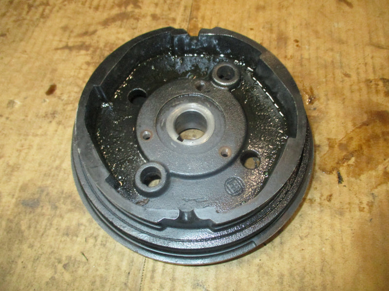 Yamaha 25hp 4 stroke outboard flywheel pull start only (6BL-85550-10-00)