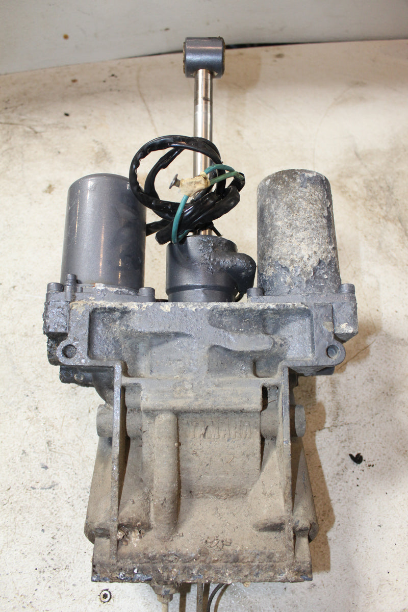 Yamaha 225HP 4 Stroke Outboard Tilt Trim Unit (69J-01-4D)