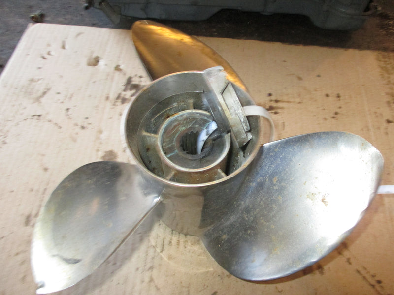 Suzuki DF90 outboard powertech propellor ss (LNR3R18PSF115)