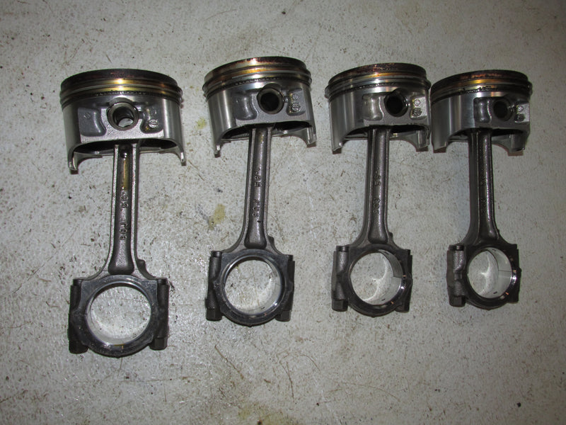 Suzuki DF115 115hp Outboard Piston and Rod Set (12111-90J01)