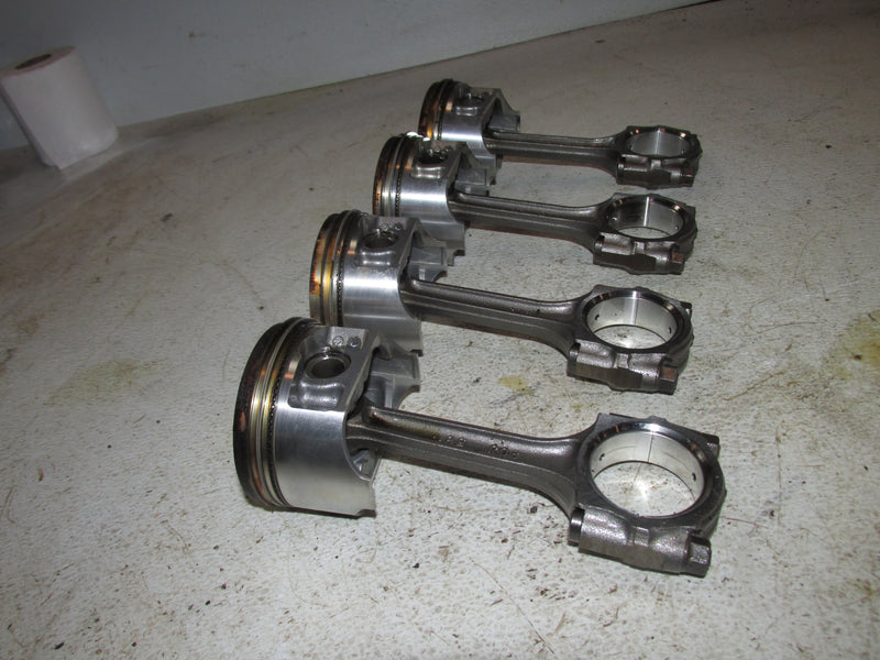 Suzuki DF115 115hp Outboard Piston and Rod Set (12111-90J01)