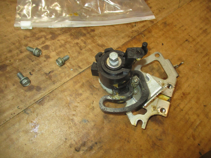 Yamaha 25hp 4 stroke outboard throttle arm assembly