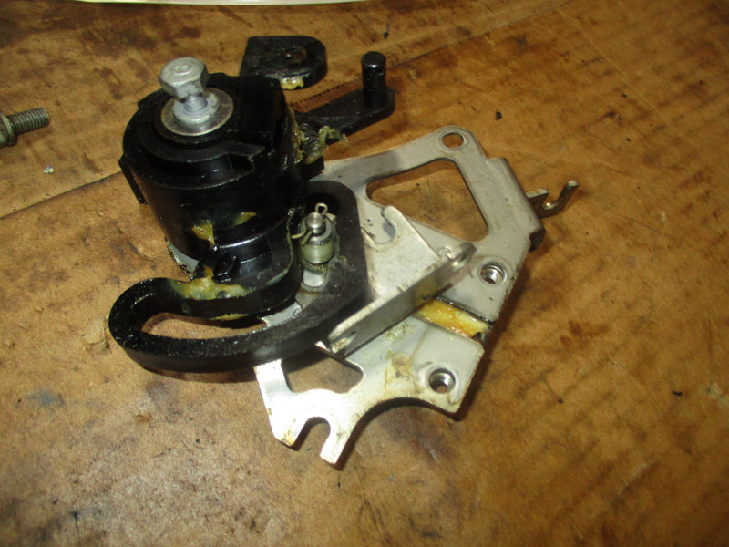 Yamaha 25hp 4 stroke outboard throttle arm assembly