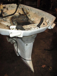 Load image into Gallery viewer, Johnson 115hp 2 stroke outboard 20 inch shaft midsection
