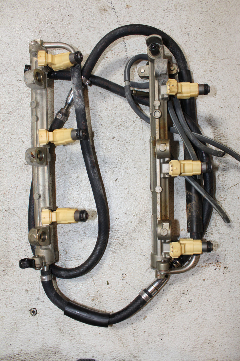 Yamaha 225HP 4 Stroke Outboard Fuel Rail/Injector Set (69J-13761-00-00)