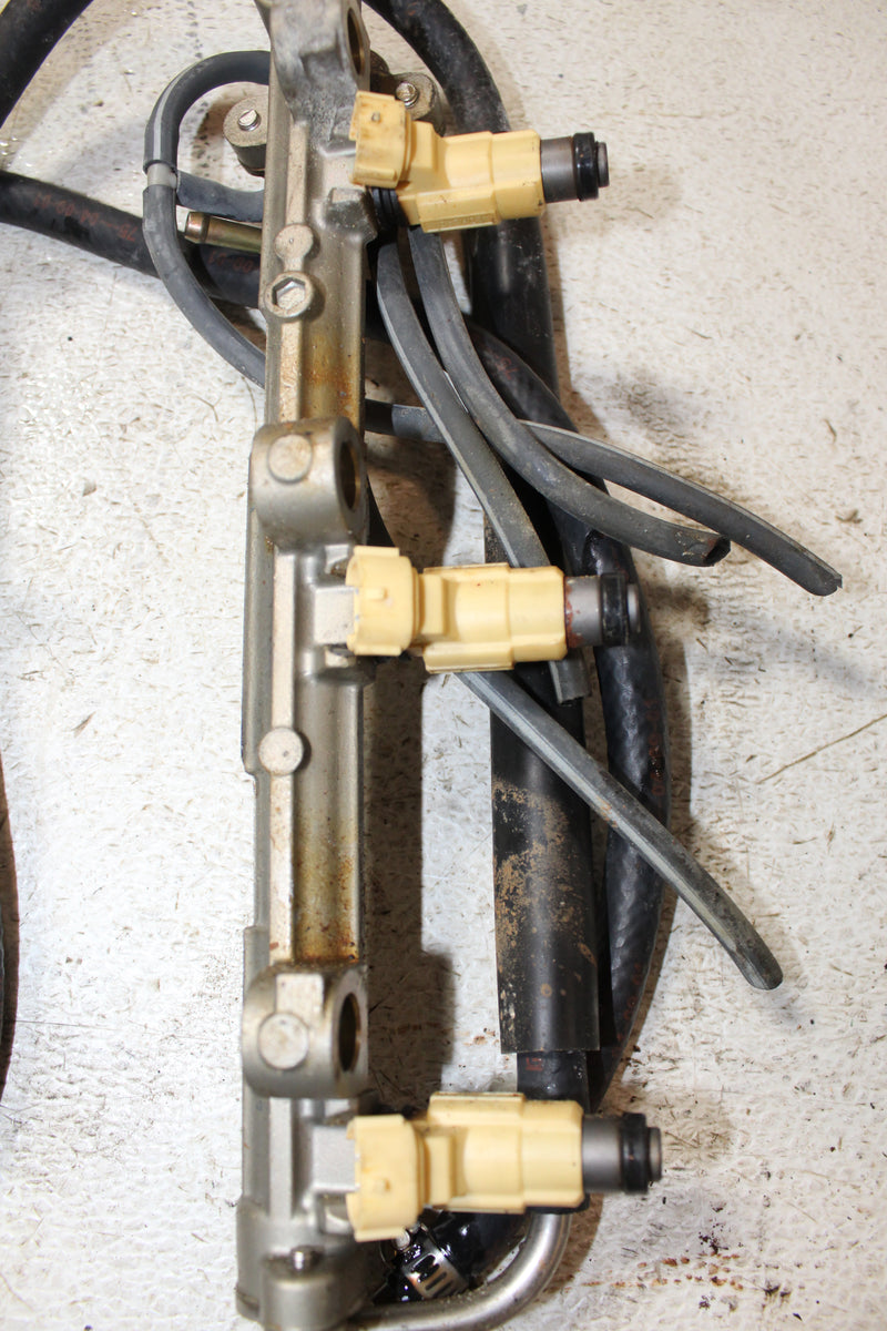 Yamaha 225HP 4 Stroke Outboard Fuel Rail/Injector Set (69J-13761-00-00)