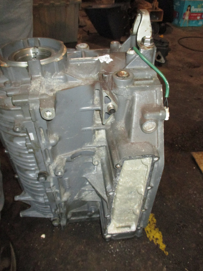 Suzuki DF90 4 stroke outboard crankcase block