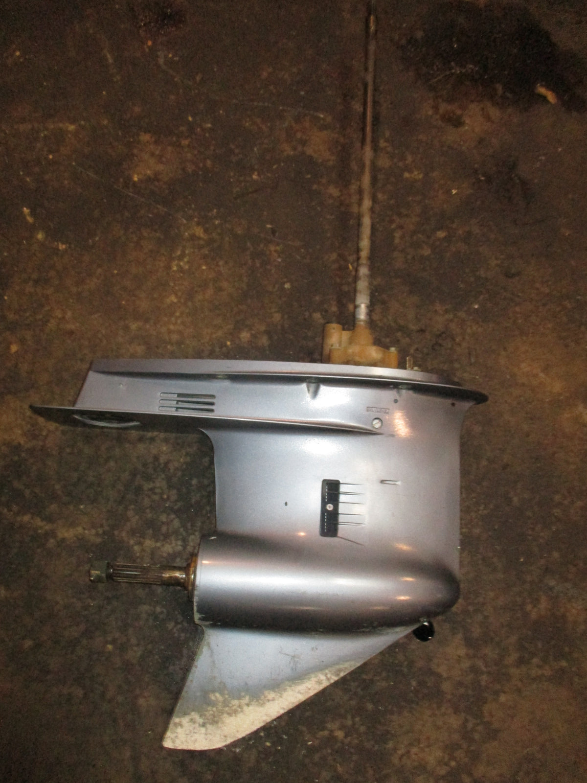 Yamaha 200hp 2 stroke outboard 25" counter rotation lower unit