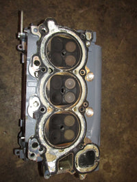 Load image into Gallery viewer, Yamaha 225hp 4 Stroke Outboard Starboard Cylinder Head (69J-01)
