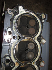 Load image into Gallery viewer, Yamaha 225hp 4 Stroke Outboard Starboard Cylinder Head (69J-01)
