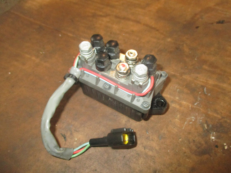 Yamaha 250hp 4.2L 4 stroke outboard tilt trim relay (6AW-81950-00-00)